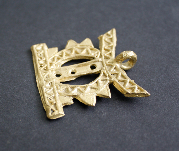 African-Tribal-Pendant-Brass-Metal-Ashanti-Lost-Wax-Royal-Stool-Side-view-091801