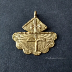 Brass-pendant-scallped-edge-43mm-watermarked