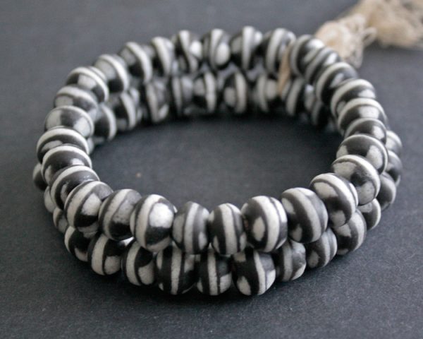 African-Beads-Ghana-Krobo-Recycled-Glass-Black-and-White-12-mm