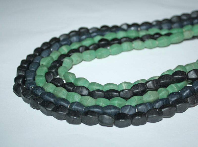 African-Beads-Ghana-Krobo-Recyled-glass-multifaceted-all-colours African-Beads-Ghana-Krobo-Recyled-glass-multifaceted-all-colours