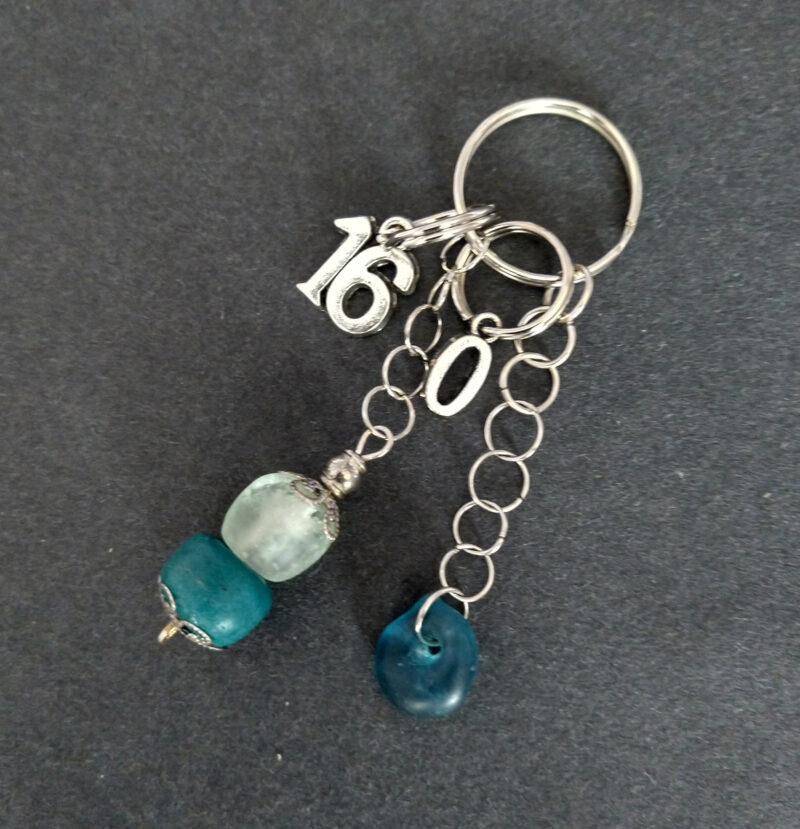 Bag-charm-or-key-ring-teal-and-petrol-blue-beads-age-and-intial