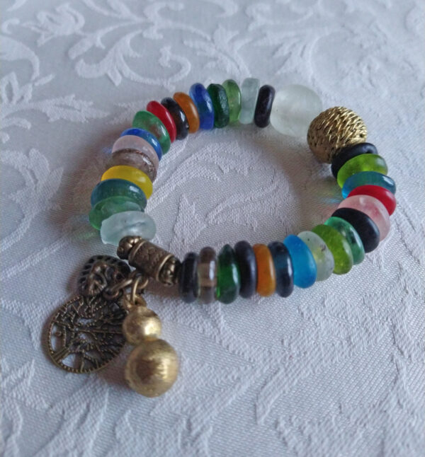 African-Ghana-Krobo-Disc–Bracelet-with-brass-and-tree-of-life-charms