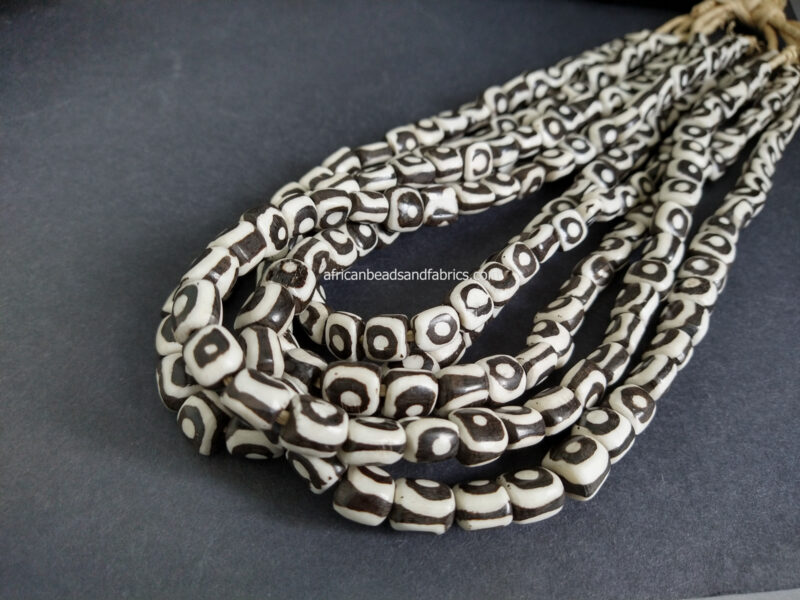 African-Beads-Kenyan-Bone-Medium-tubes-10-to-12-mm-batiked-cream-and-black-circles African-Beads-Kenyan-Bone-Medium-tubes-10-to-12-mm-batiked-cream-and-black-circles