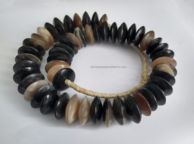 Horn-Disc-Beads-23-to-25mm-Saucer-2