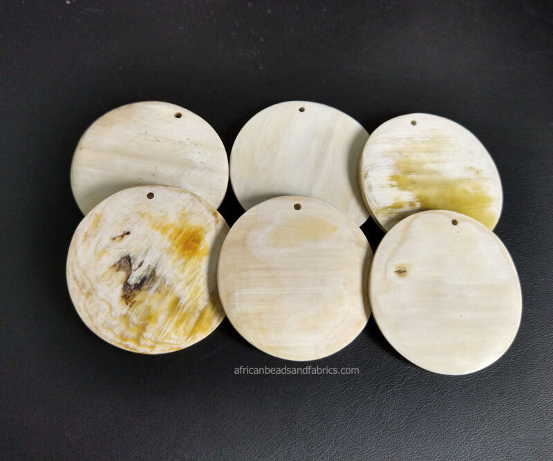 Bovine-Horn-pendants-1