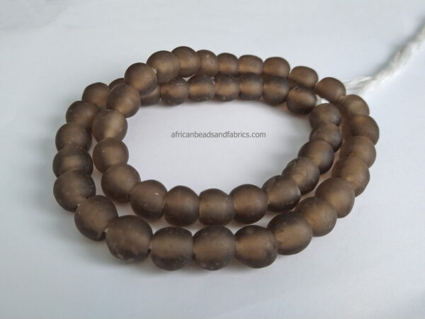 African-Beads-Ghana-KroboEthnic-Glass-Round-13mm-fawn