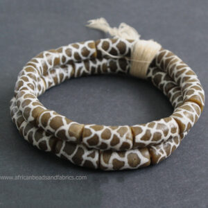 African-Tube-Beads-Ghana-Krobo-Recycled-Glass-Giraffe-Mud-and-white