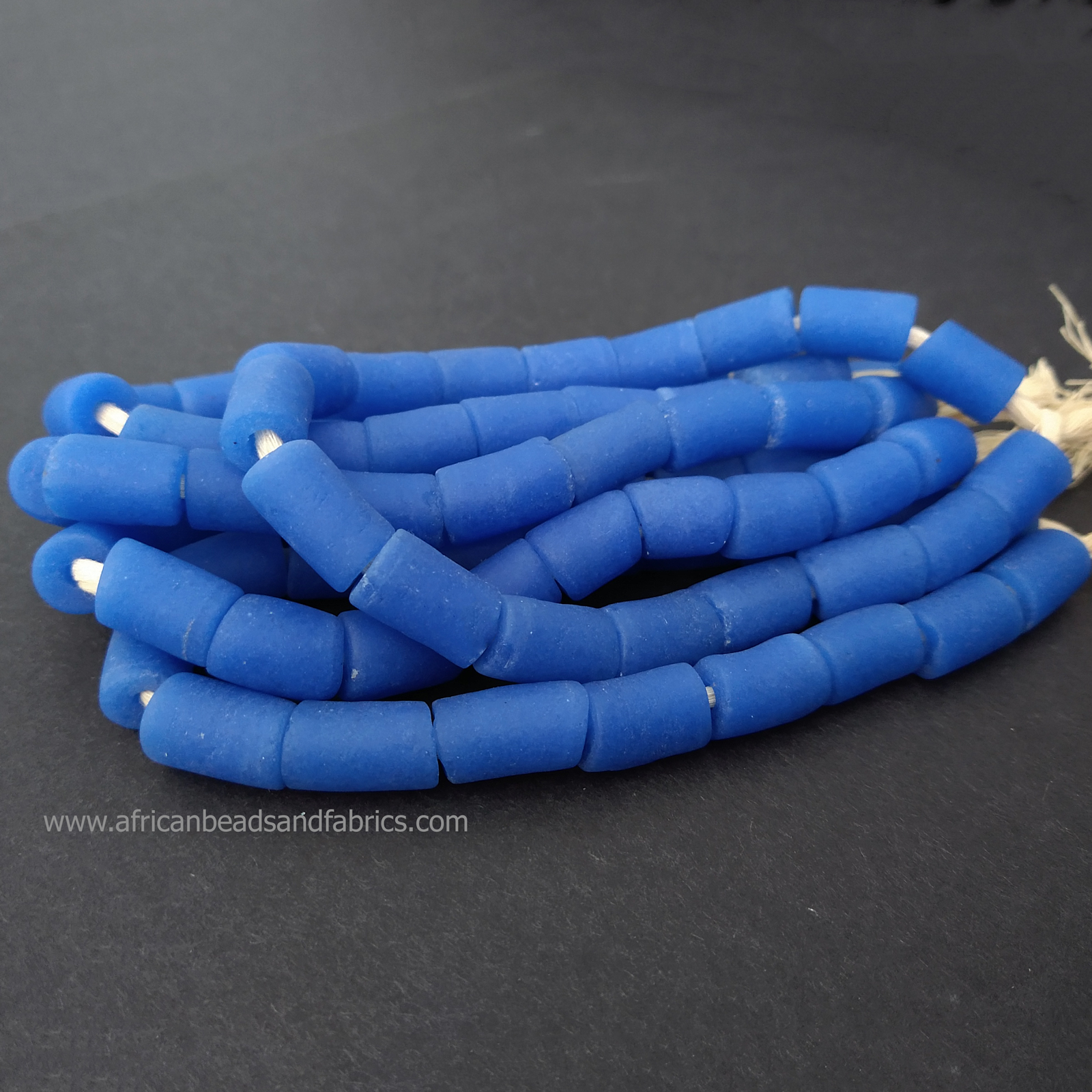 African-Beads-Krobo-Ghana-Recycled-Glass-17-mm-blue