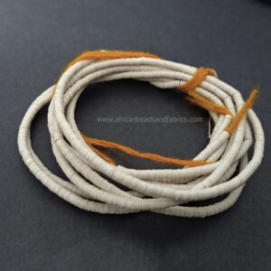 African-Beads-Heishi-Discs-Vinyl-off-White-3-mm