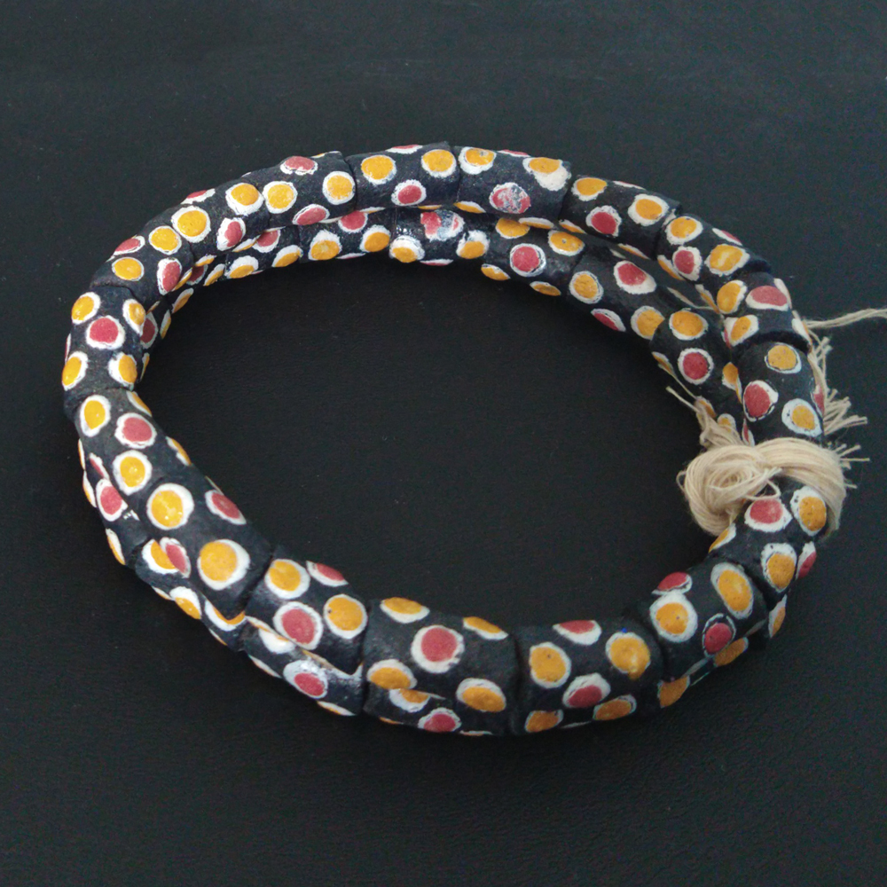 Recycled-Glass-Beads-African-Ghana-Krobo-Dotty-Black-2