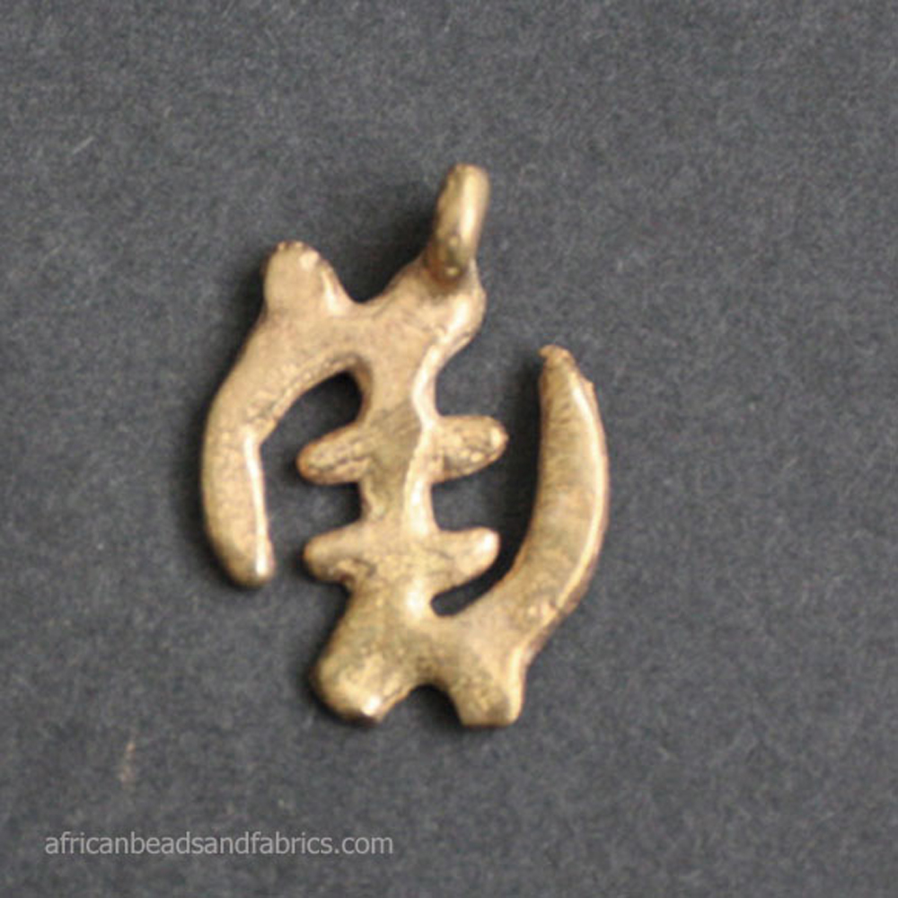 Adinkra-Gye-Nyame-Brass-Pendant-Small