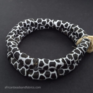 African-Beads-Ghana-Krobo-Recycled-Glass-black-Zebra-pattern African-Beads-Ghana-Krobo-Recycled-Glass-black-Zebra-pattern