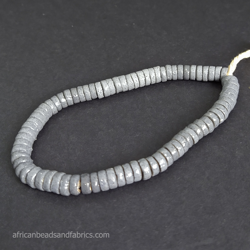 African-Beads–Ghana-Recycled-Glass-Discs-7mm-lighter-grey